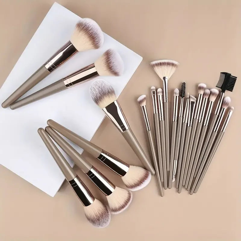 Fluffy Multiuse Makeup Brush Set