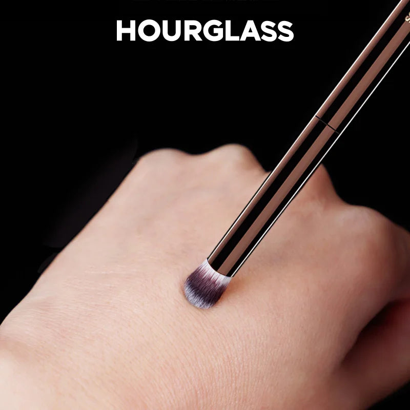 Sculpting Hourglass Makeup Brush