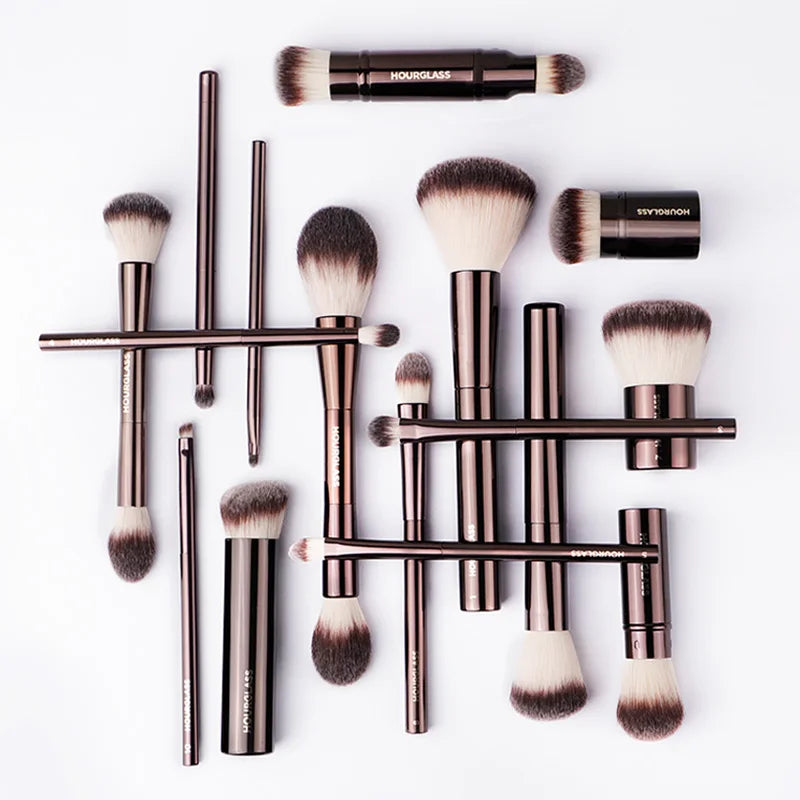 Sculpting Hourglass Makeup Brush